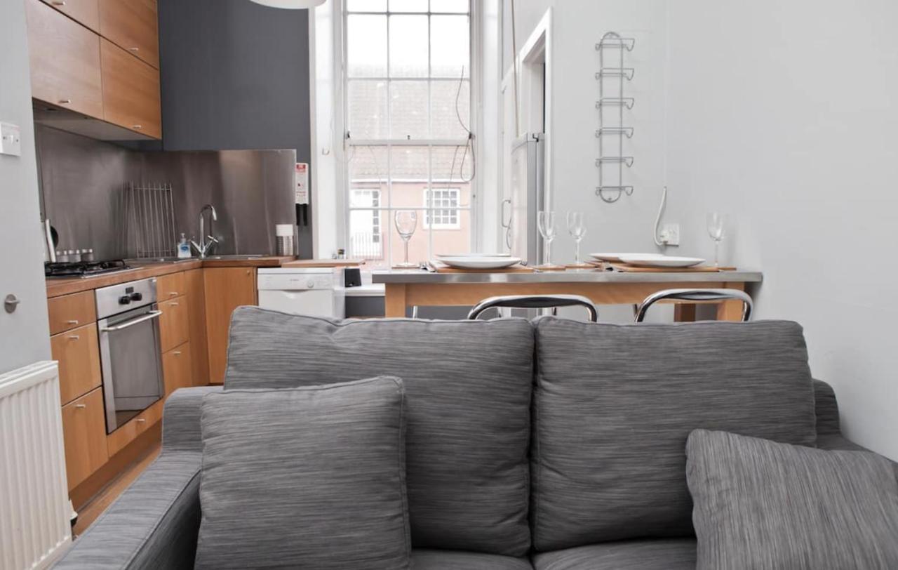 Royal Mile Apartment Edinburgh Dış mekan fotoğraf
